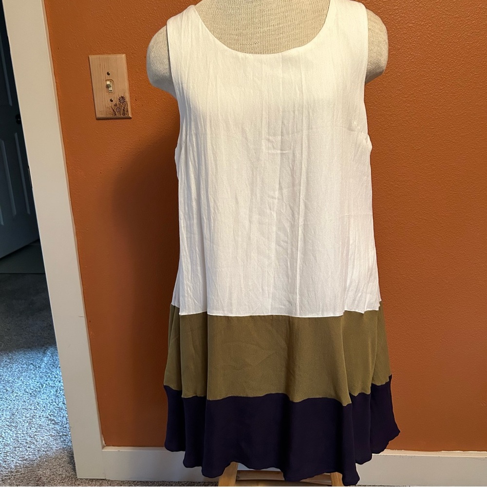 Entro Sleeveless Dress with Pockets. Sz M/L